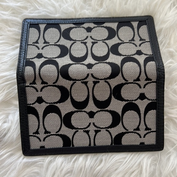 SOLD-Coach wallet - Picture 4 of 6